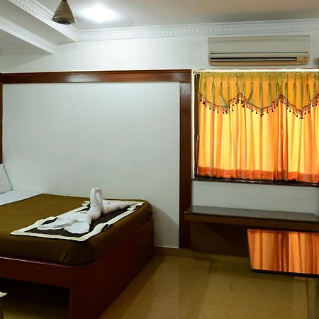 Hotel Tri Sea Канниякумари Экстерьер фото