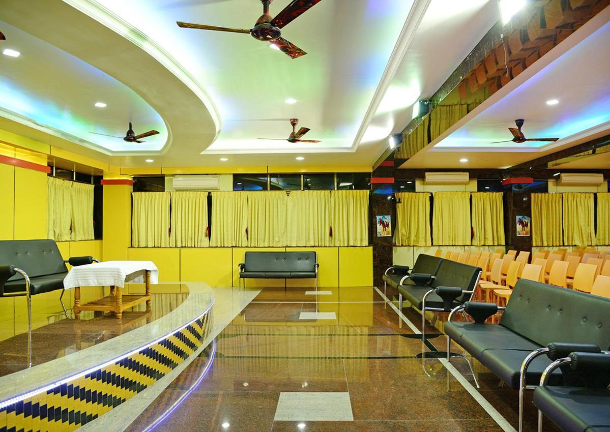 Hotel Tri Sea Канниякумари Экстерьер фото