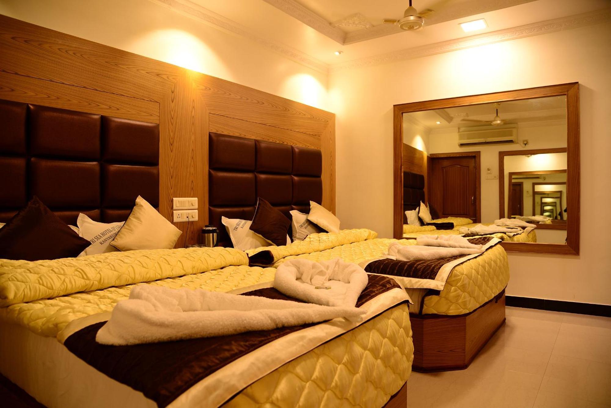 Hotel Tri Sea Канниякумари Экстерьер фото