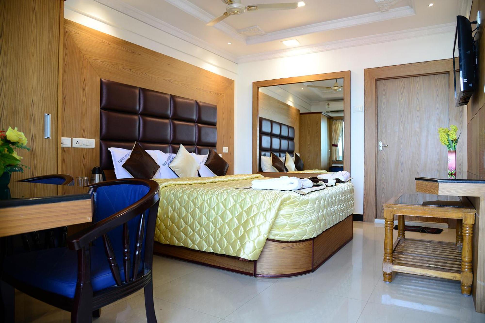 Hotel Tri Sea Канниякумари Экстерьер фото