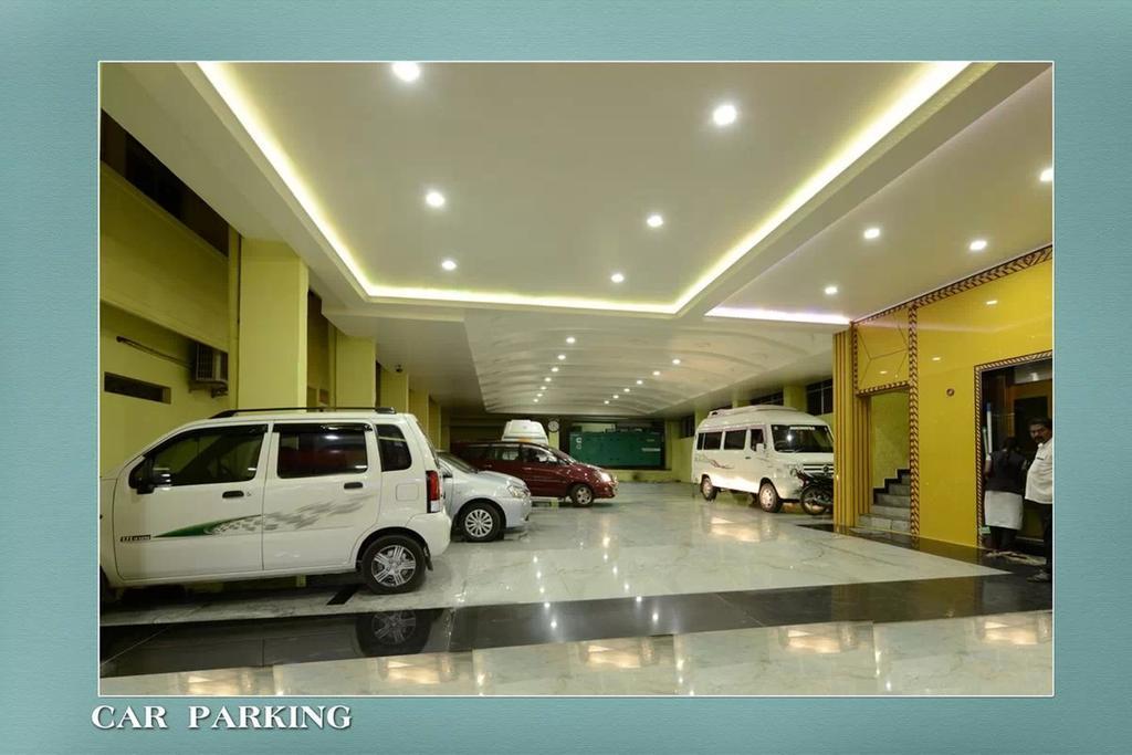 Hotel Tri Sea Канниякумари Экстерьер фото